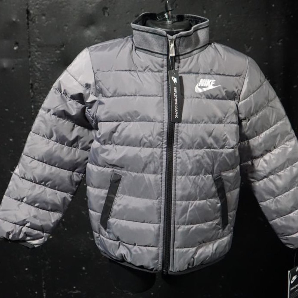 New Nike Youth Boys Puffer Jacket Size 4